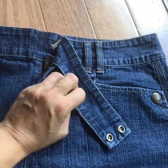 DKNY jean miniskirt - Picture 8 of 8